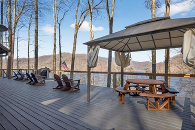 Income-Producing Lakefront Cabin + Guest House + Game Room A - photo 22