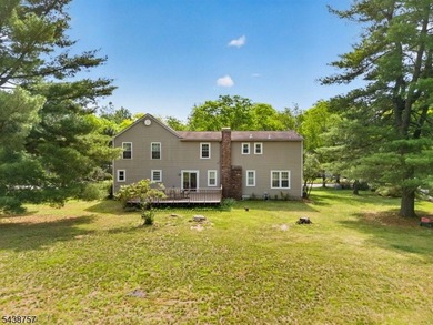 Welcome to this spacious Colonial with beautiful curb appeal - photo 43
