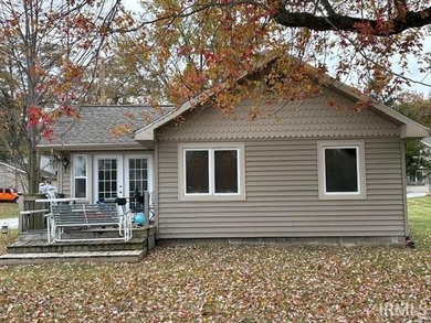 Lake Home For Sale in Pierceton, Indiana