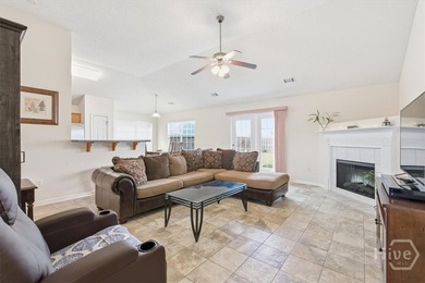 Welcome home to this well-maintained 3 bedroom, 2 bath charmer - photo 5