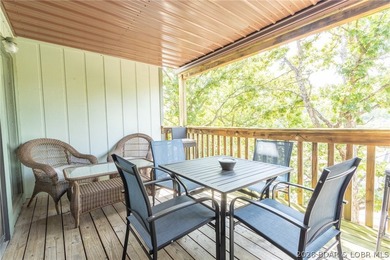 Ready to live the Lake Life? This fully renovated, move-in ready - photo 21