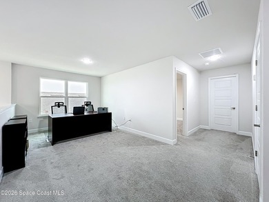 Beautiful basically New Home with great water views. High - photo 28