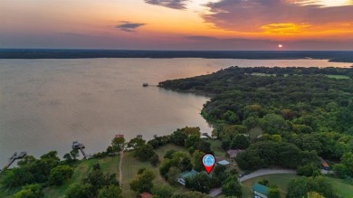 Lake Home For Sale in Quinlan, Texas