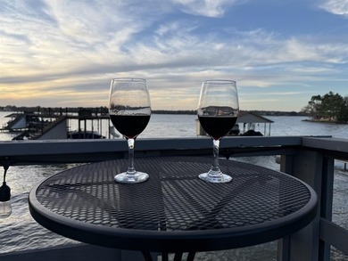 Cedar Creek Lake Home For Sale in Malakoff Texas