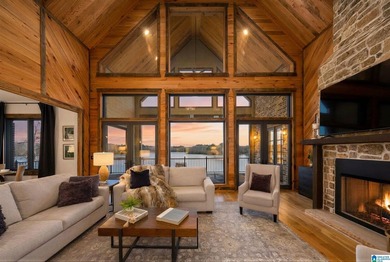 CUSTOM-BUILT NEW home with 165' of PRIVATE LAKEFRONT and - photo 11