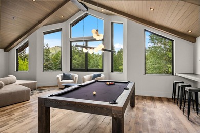 Stunning 1.6-acre estate in Sun Valley's coveted Bigwood - photo 12