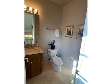 This rarely available large corner townhouse has 3 bedroom 3.5 - photo 17