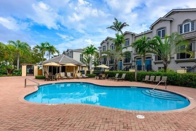 This rarely available large corner townhouse has 3 bedroom 3.5 - photo 25
