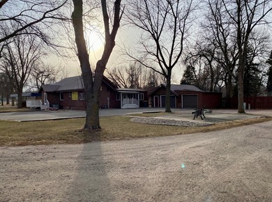 177' of HIGHWAY FRONTAGE, HIGHLY TRAVELED, BUSY CORNER ! This - photo 6
