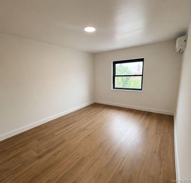Great House Prime location! Fully diamond renovated and newly - photo 13