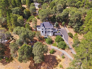 Nestled in the scenic mountains of Crestline, this inviting home - photo 4