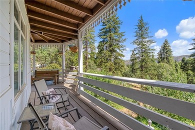 Nestled in the scenic mountains of Crestline, this inviting home - photo 8