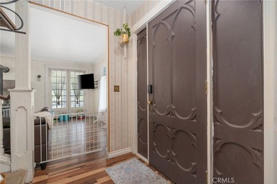 Nestled in the scenic mountains of Crestline, this inviting home - photo 9