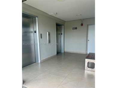 Great location for this 1 bed plus Den apartment. Den is closed - photo 5