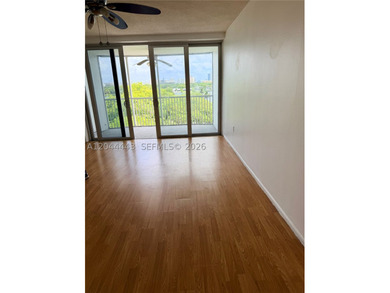 Great location for this 1 bed plus Den apartment. Den is closed - photo 8