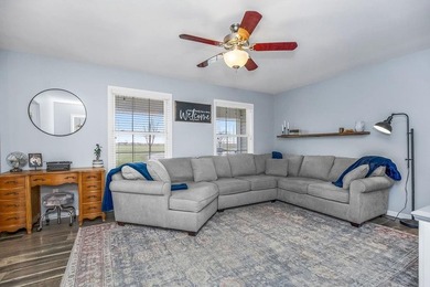 Beautifully updated home offering the perfect blend of modern - photo 23