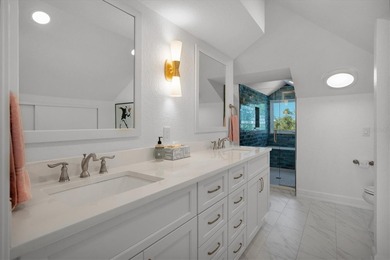 Welcome to 19 Grouper Hole Drive, a captivating waterfront - photo 30