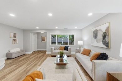 Located in San Jose, this spacious townhome style condo features - photo 6