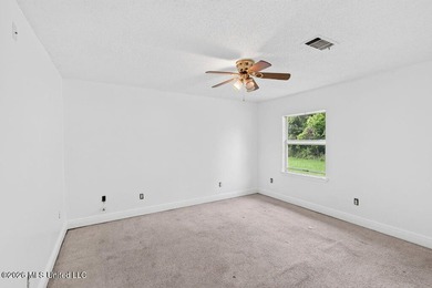 **Charming Bay Saint Louis Cottage - A Steal of a Deal!** - photo 15