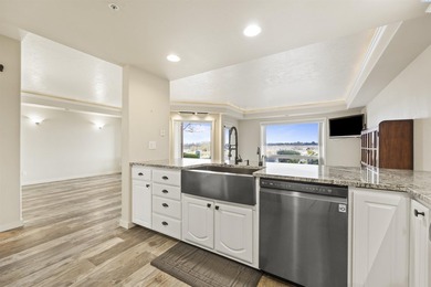 MLS# 294446 You're invited to live everyday like it is a holiday - photo 15