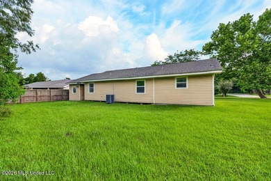 **Charming Bay Saint Louis Cottage - A Steal of a Deal!** - photo 20