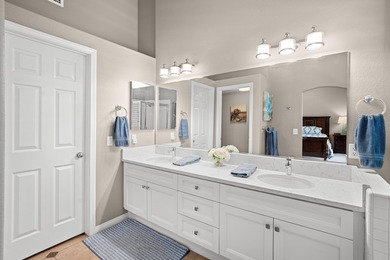 Wake up to breathtaking sunrise and golf course views from this - photo 21