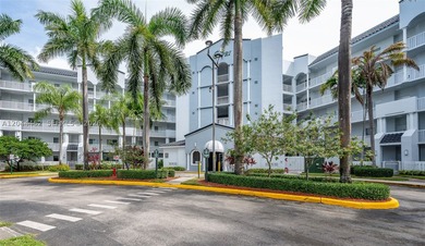 Welcome to resort-style living in the highly coveted Doral Isles - photo 1