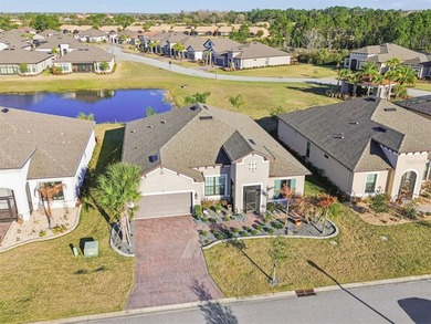 (private lake, pond, coastal) Home For Sale in Kissimmee Florida