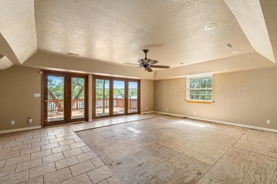 Priced below PRAD, this waterfront Lake Tanglewood home offers - photo 27