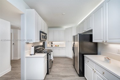 Welcome to resort-style living in the highly coveted Doral Isles - photo 9