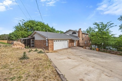 Priced below PRAD, this waterfront Lake Tanglewood home offers - photo 33