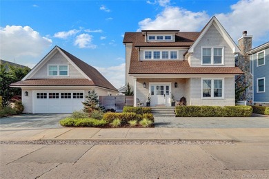 *PREMIER COASTAL ELEGANT BEACH ESTATE* Welcome to your ultimate - photo 1