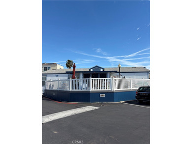 Beautiful, clean and move in ready. This 3 bedroom, 2 bth., Surf - photo 1