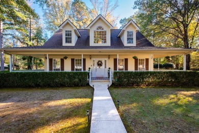 Lake Maumelle Home For Sale in Roland Arkansas