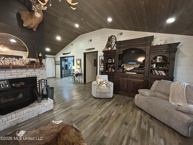 Welcome to this charming 3-bedroom, 2-bath farmhouse retreat - photo 3