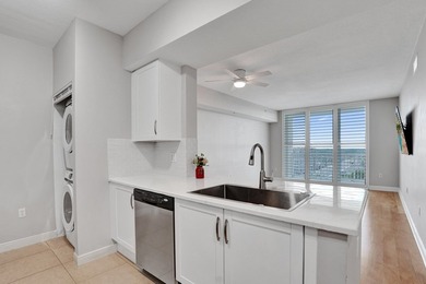 Beautifully updated 1-bedroom, 1-bath condo in sought after Casa - photo 8