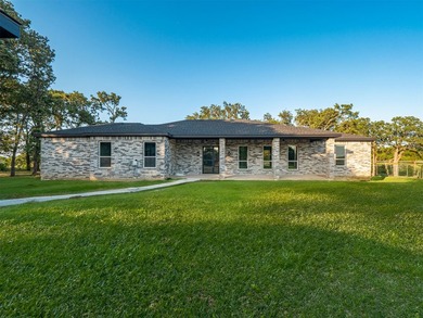 Did you say amazing Country Living, with beautiful lake access - photo 29