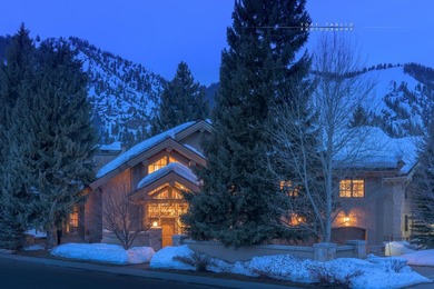 Few locations in the Wood River Valley rival this one -- - photo 31