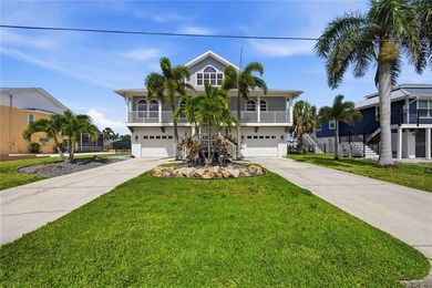 Stunning waterfront living with breathtaking Lemon Bay sunset - photo 2