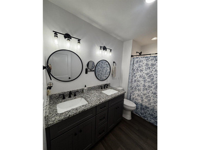 Like new and move-in Ready! This beautiful 3 bed 2 bath home was - photo 13