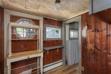 Welcome to Island Park! Located just steps from the beach - photo 32