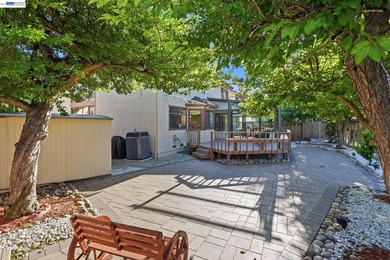 Welcome to your beautiful dream home! This lovely 4-bedroom - photo 44