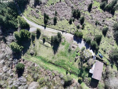 Private, Peaceful Creekside Retreat on 1.99 Acres - Gated - photo 4