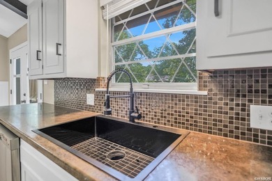 Welcome to 203 Halteria Point, recently remodeled, beautifully - photo 14