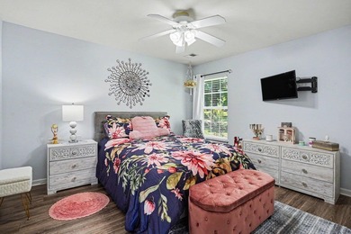 Welcome to this meticulously maintained home offering comfort - photo 18