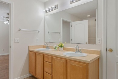 Welcome to coastal living in Navarre! This beautiful 3-bedroom - photo 18