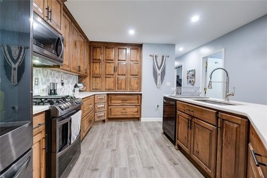 ***CHECK OUT THE 3D TOUR***LARGE ESTATE LOT (157X500) WITH EARTH