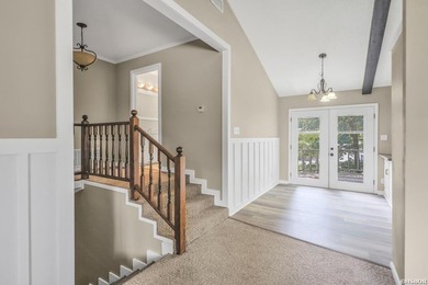 Welcome to 203 Halteria Point, recently remodeled, beautifully - photo 22