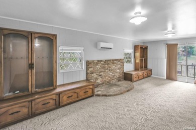 Welcome to 203 Halteria Point, recently remodeled, beautifully - photo 26