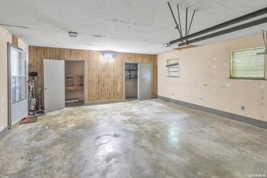 Welcome to 203 Halteria Point, recently remodeled, beautifully - photo 33